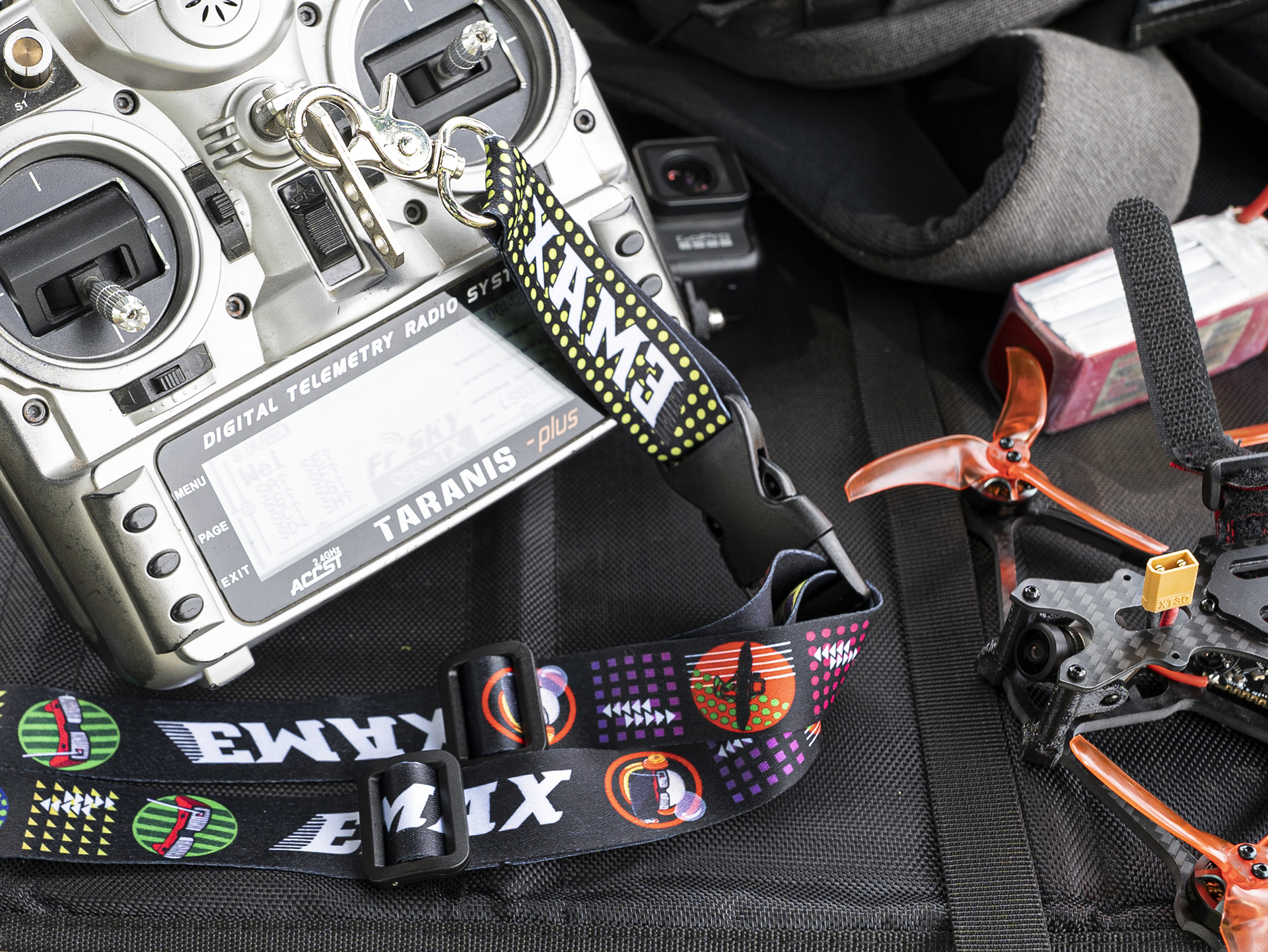 Emax Tali Leher Pemancar Jarak - Drone Battery Strap ulasan dan harga